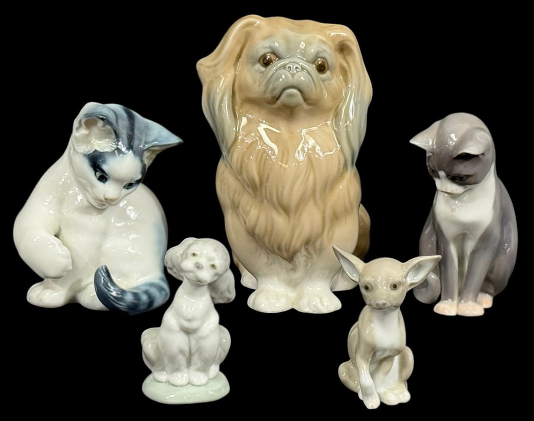 Lladro, Rosenthal, Royal Copenhagen Figurines 5pcs: Lot of five vintage porcelain animal figurines. Featuring a seated Lladro dog, a Rosenthal cat, a Royal Copenhagen cat and two smaller Lladro figures including a seated dog and a chihuahua form. The l