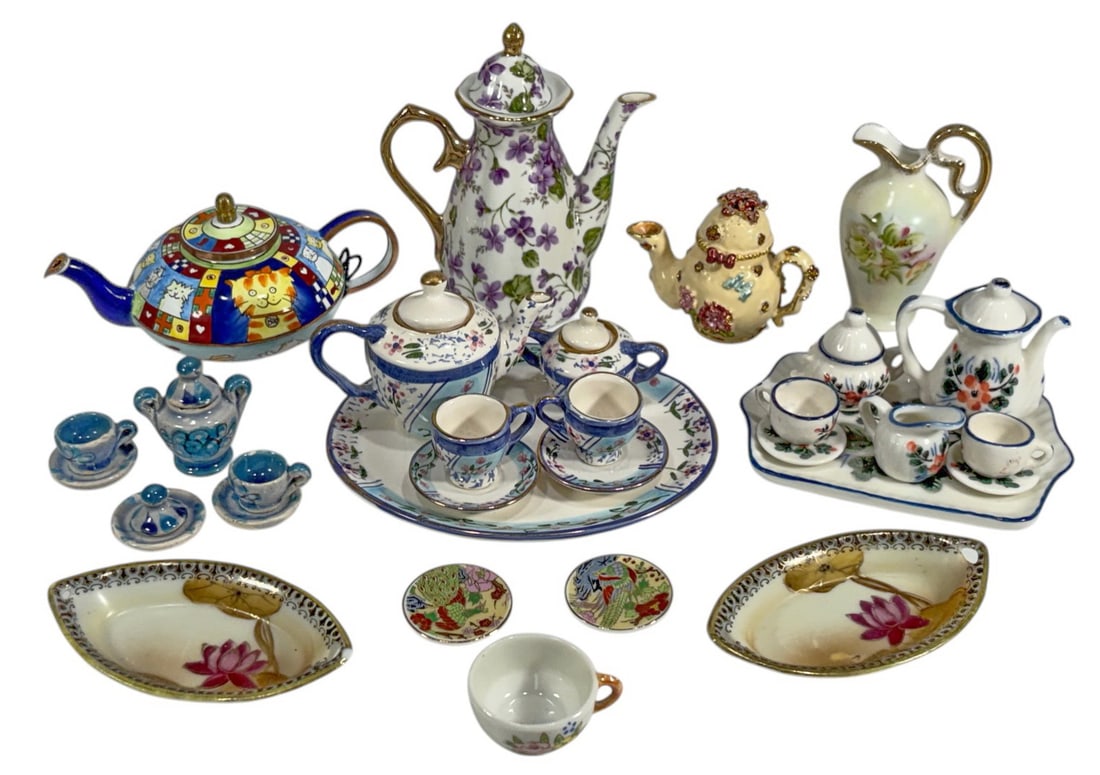 Porcelain Teapot, Jug & Others Miniatures 32pc LOT (1 of 9)