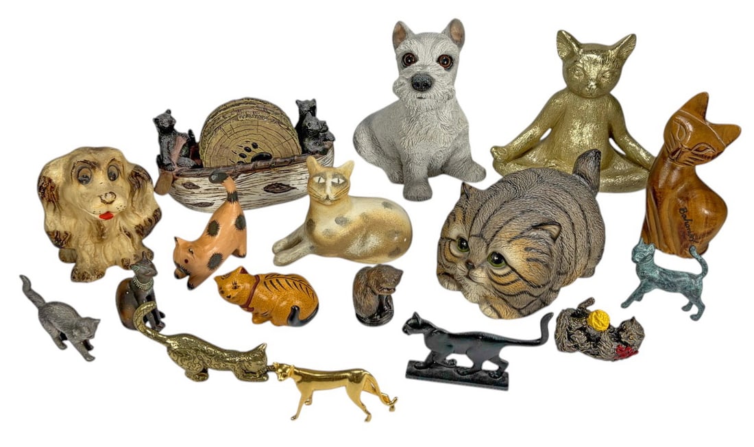 The Franklin Mint & Others Metal, Resin Cats 17pcs: Franklin Mint and assorted makers, a mixed group of cat themed figurines in various materials and styles, including realistic and decorative examples. Also includes beads and two dog figures, one mode