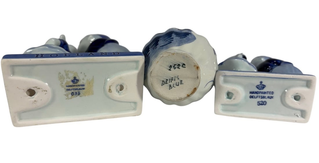 Delft Holland Porcelain Windmill & Mixed Fig 10pcs: Delft Holland group of hand painted blue and white porcelain items, includes figural groups with Dutch scenes, windmill, vases, dish with sailing motif, and small accessories, some are marked 'Delfts