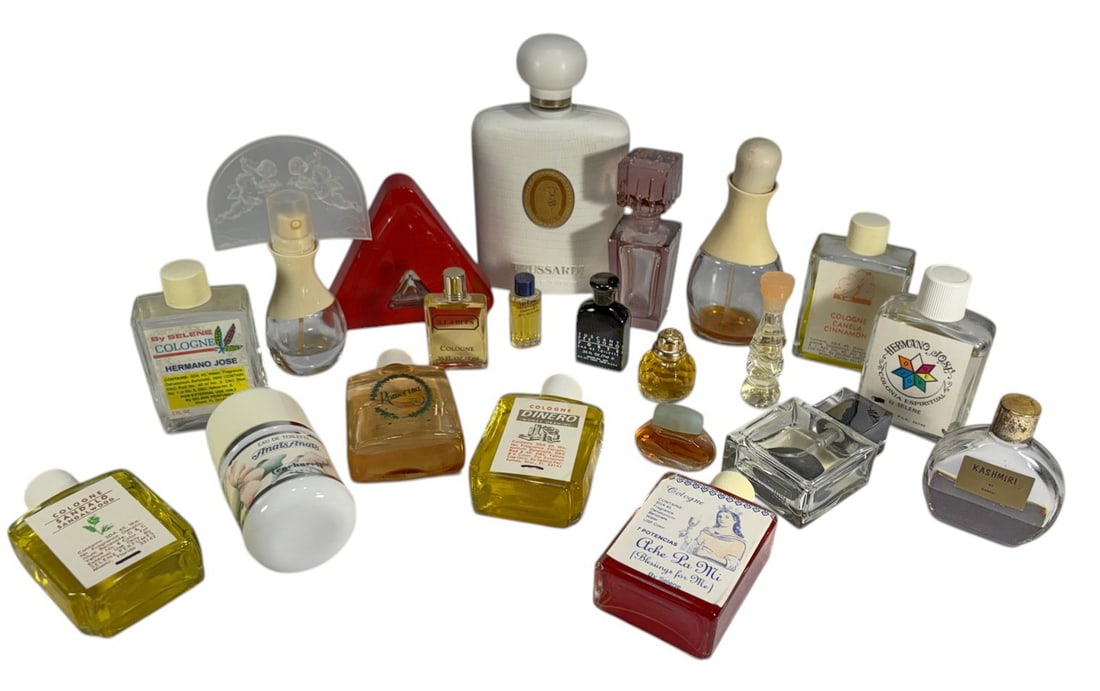 Trussardi, Kashmiri & Others Perfume Bottles 21pcs (1 of 5)