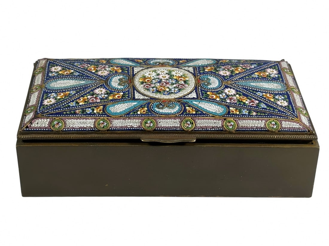 Antique Italian Micromosaic Bronze Jewelry Box: Amazing antique Italian bronze and micro mosaic jewelry box. With a great elaborated floral design with micro stones. High quality piece floral blossoms in different colors composition. Dimensions: 1.