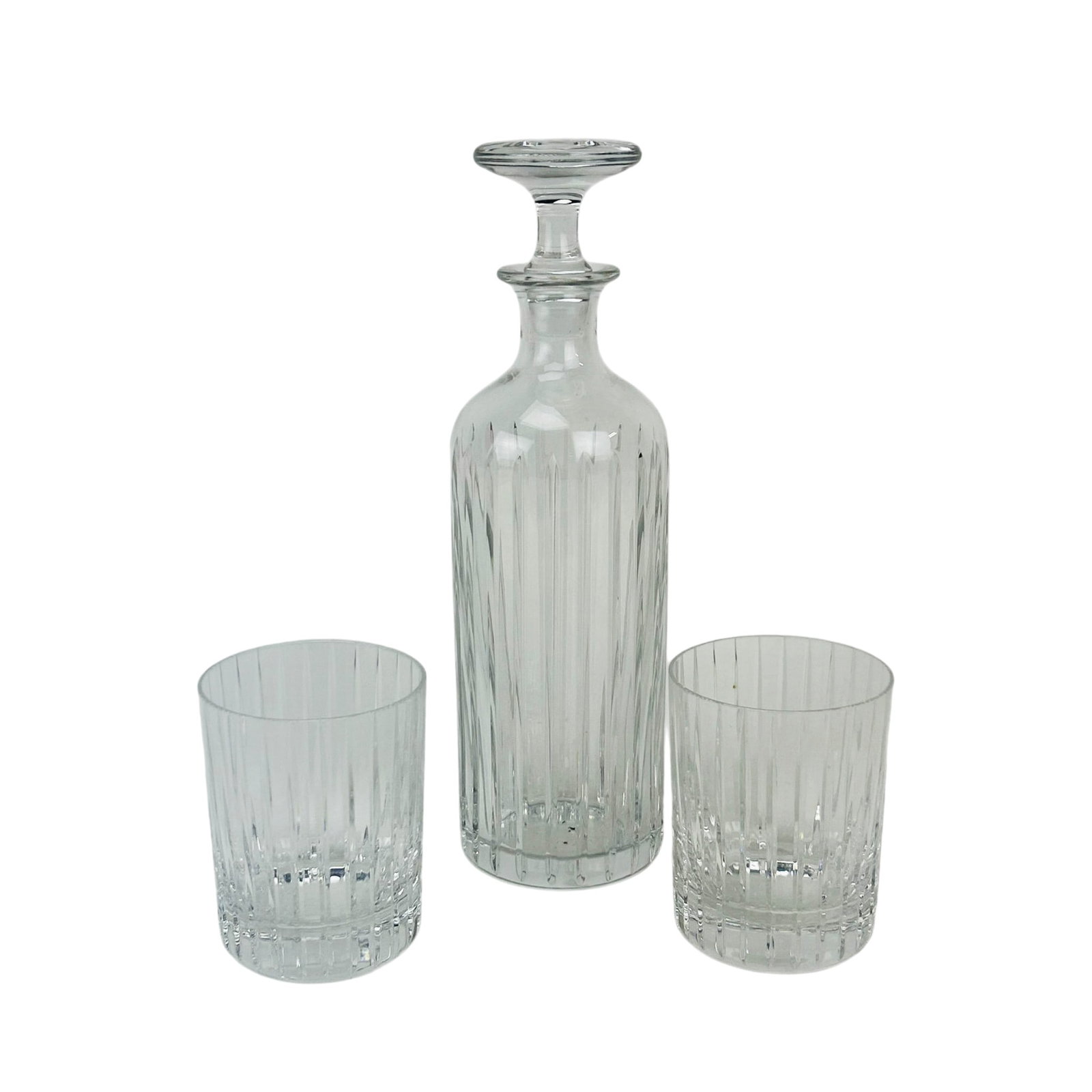 Baccarat Harmonie Whisky Glasses & Decanter 3p LOT: Baccarat French crystal barware items. Includes a pair of Double Old Fashioned Whiskey Tumblers and an Alcohol Wine Decanter with stopper, all modeled in the Harmonie pattern, introduced in 1975. Desi