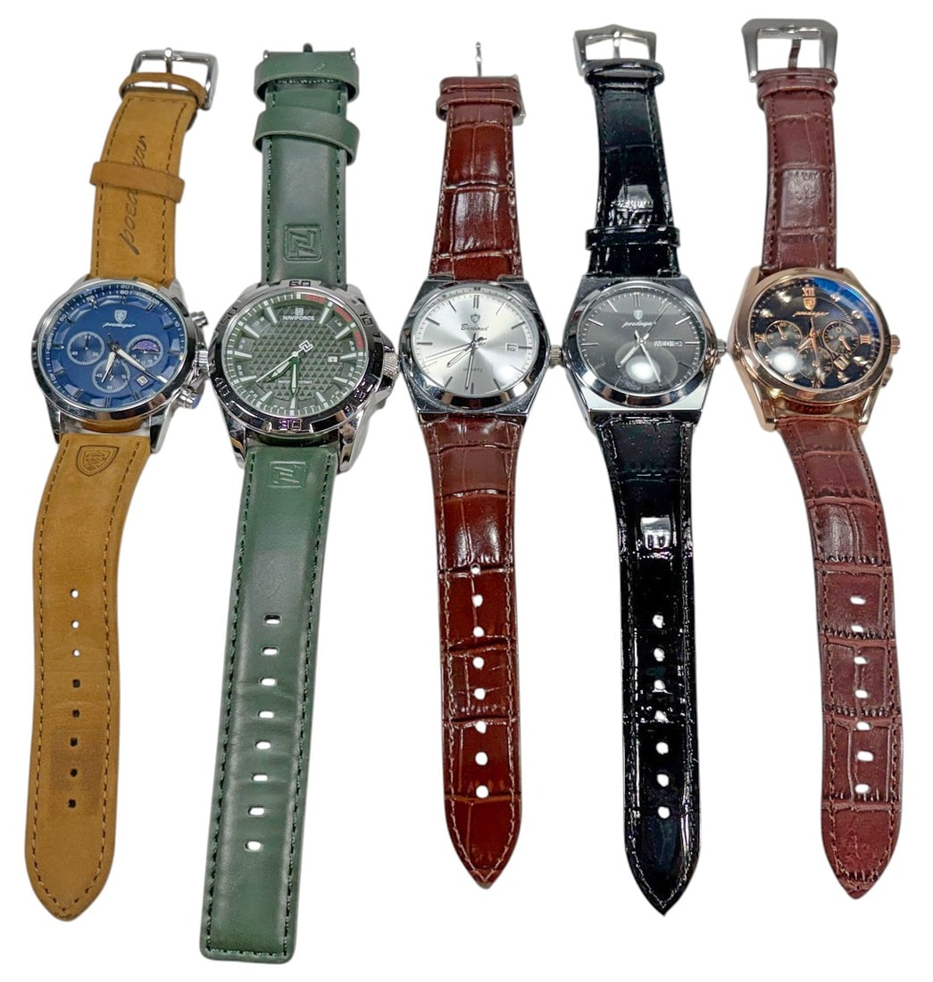Assorted Designer Style Fashion Wristwatch 5pc LOT: Group of five designer style wristwatches inspired by famous luxury watch makers, produced by assorted unidentified brands. Includes mixed dial designs with silver-tone and gold-tone cases, chronograp