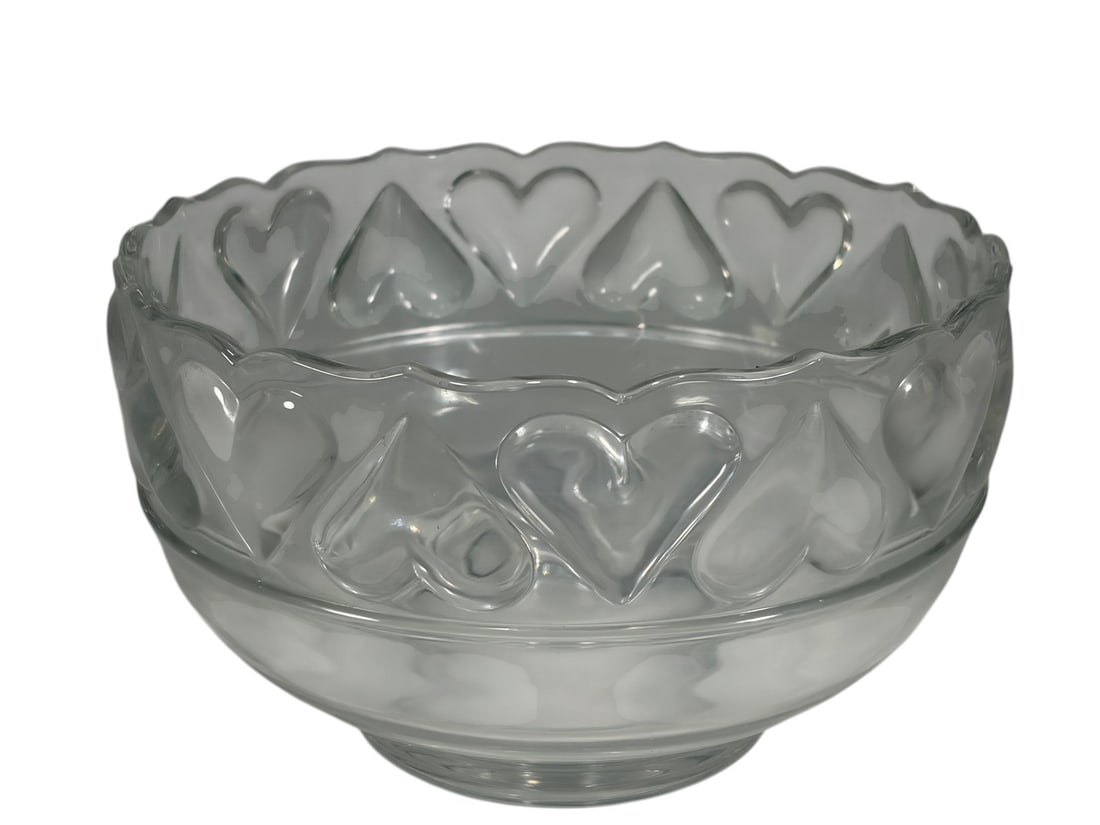 Tiffany & Co Hearts Pattern Crystal Serving Bowl: Clear Tiffany & Co crystal serving bowl with molded repeating heart motif around the rim and scalloped edge design. Dimensions: 4.75 X 8.25 X 8.25 in. Condition: Good overall condition having norma