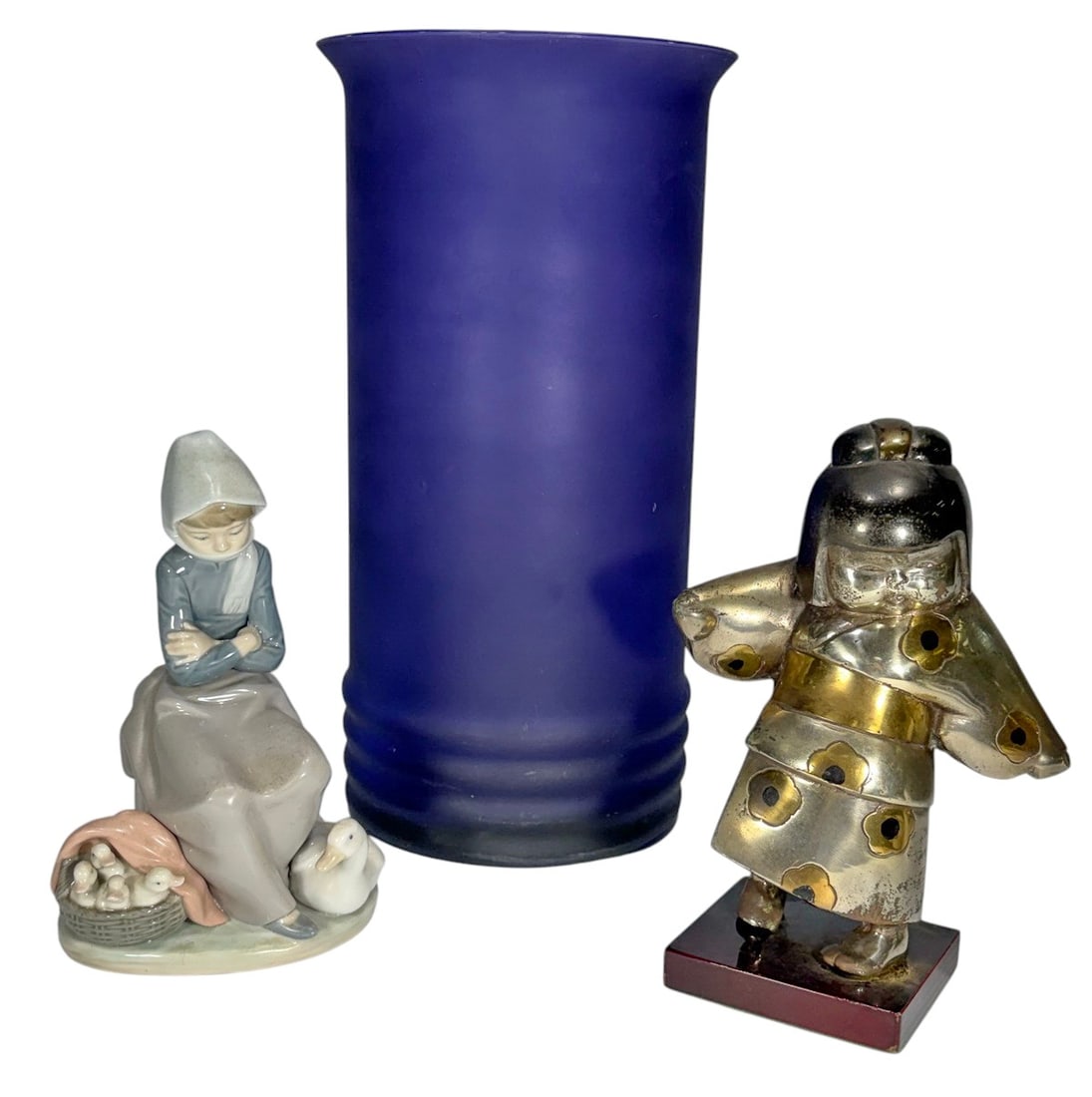 Lladro Girl, Art Glass Vase & Oriental Fig 3pc LOT (1 of 7)