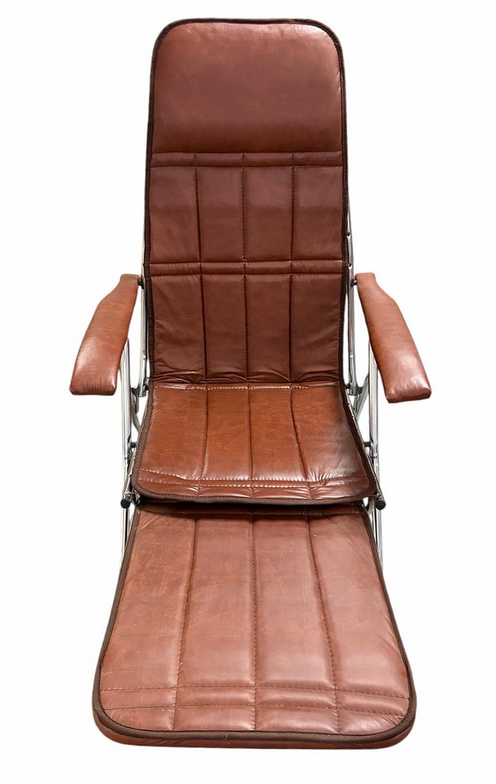 Italian Maule Marga Style Reclining Lounge Chair: Reclining lounge chair in the style of Maule Marga, Italy, circa 1970s. Features chromed tubular metal frame with adjustable reclining back, brown leather upholstery with stitched panel design,