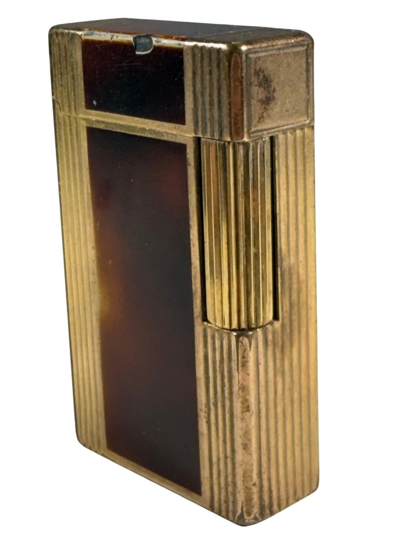S.T. Dupont Gold Tone Laque de Chine Lighter (1 of 6)