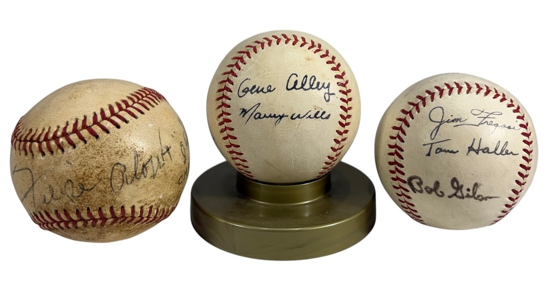 G. Alley, M. Wills, & Others Signed Baseballs 3pcs (1 of 4)