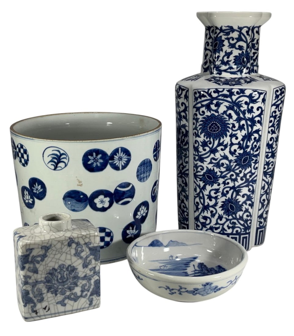 Blue & White Asian Porcelain Vases & Bowl 4pc LOT (1 of 8)