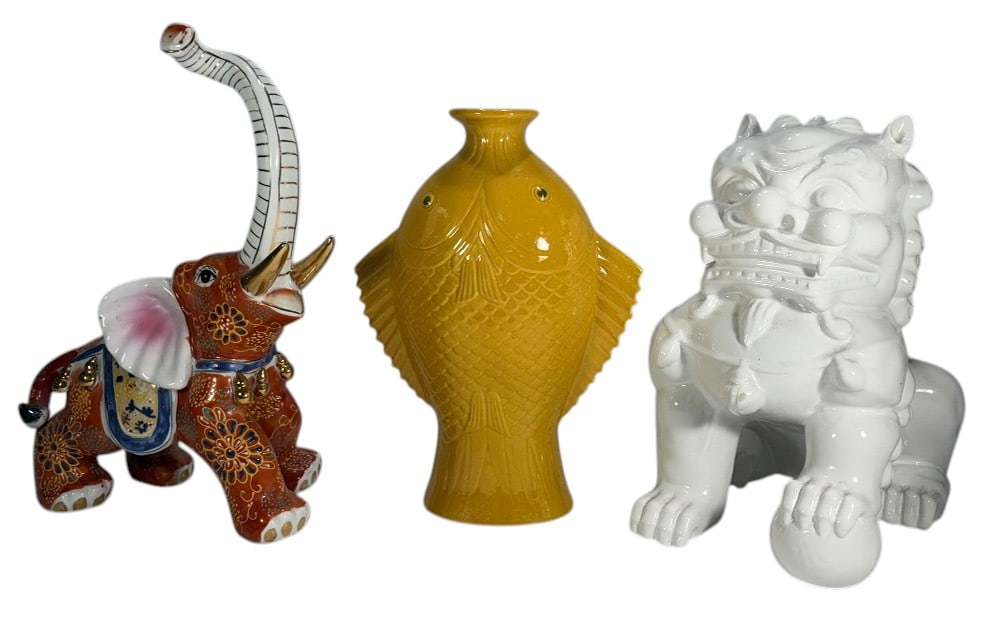 Ceramic & Porcelain Foo Dog, Elephant & Vase 3pcs (1 of 9)