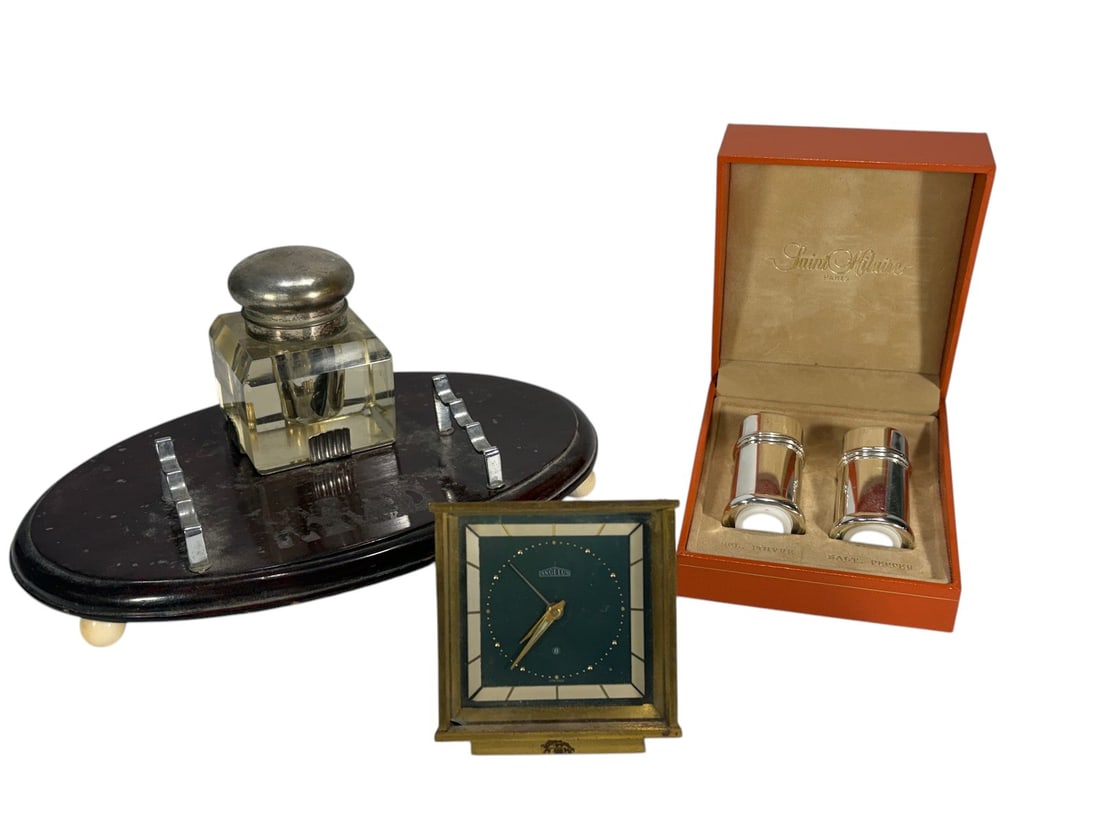 Desk Angelus Clock & St Hilaire Salt & Pepper 3pcs (1 of 12)