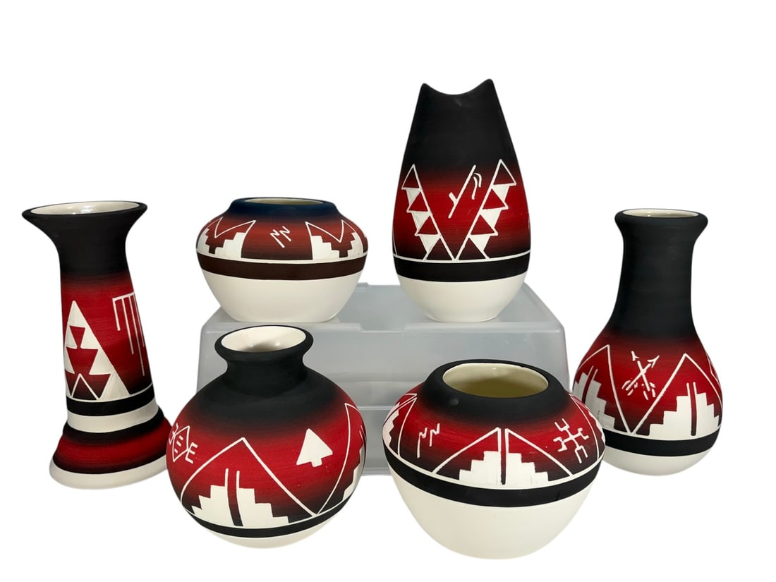 Native American Southwestern-style Pottery 6pc LOT (1 of 9)