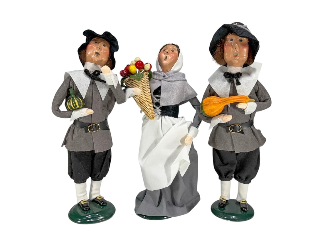 Byers' Choice Pilgrim Carolers Figures 3pc LOT (1 of 4)