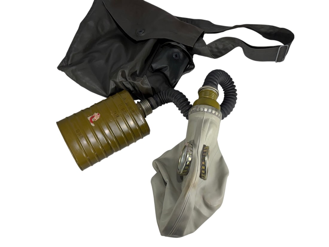Military Gas Mask, Hose & Carry Bag Collection (1 of 5)