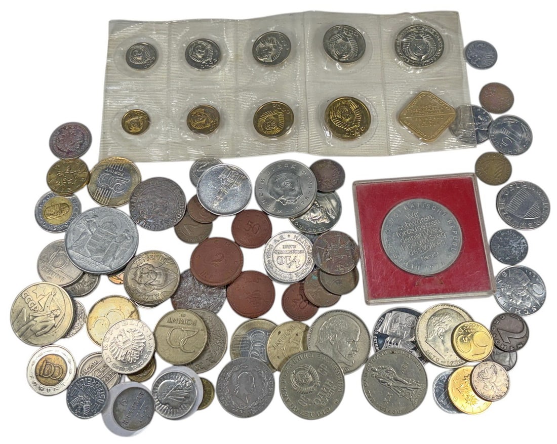 German & Cyprus World Coins Collection 76pc LOT: Collection of 76 world coins featuring examples from Germany and Cyprus, including assorted denominations, dates, and compositions. Lot includes circulated coins, commemorative issues, and coins house
