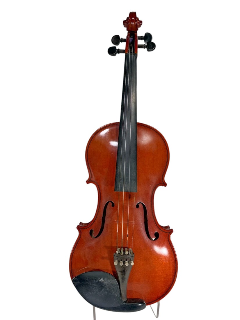 Twinkle 4/4 Student Violin Outfit w/ Case & Bow (1 of 7)