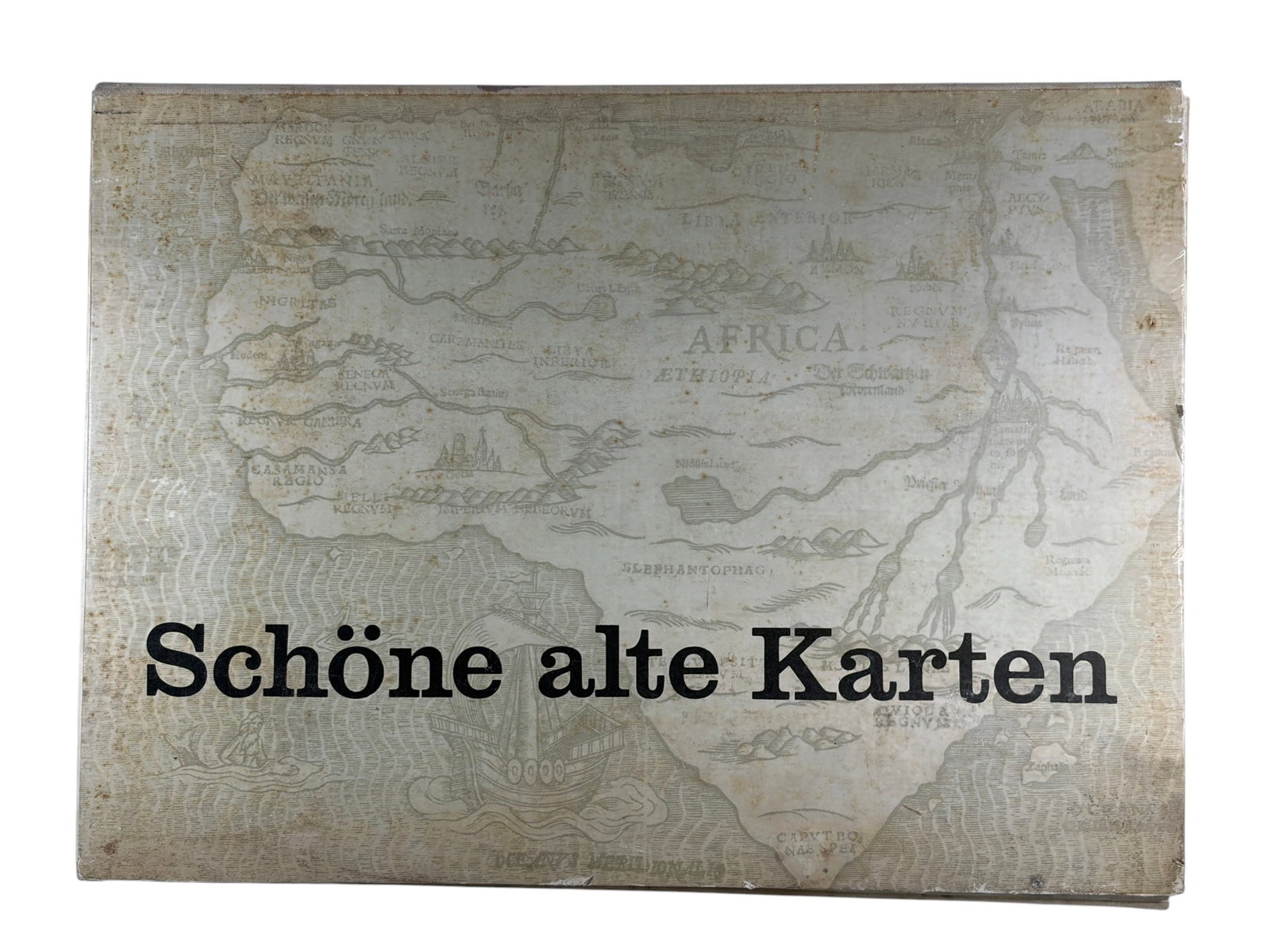 Schone Alte Karten Map Print Portfolio 1971 4pcs: Schone Alte Karten portfolio by VEB Hermann Haack, Gotha/Leipzig, 1971. Includes the original portfolio, one explanatory booklet, and 24 reproduction map prints, with both hand-colored and monochrome 