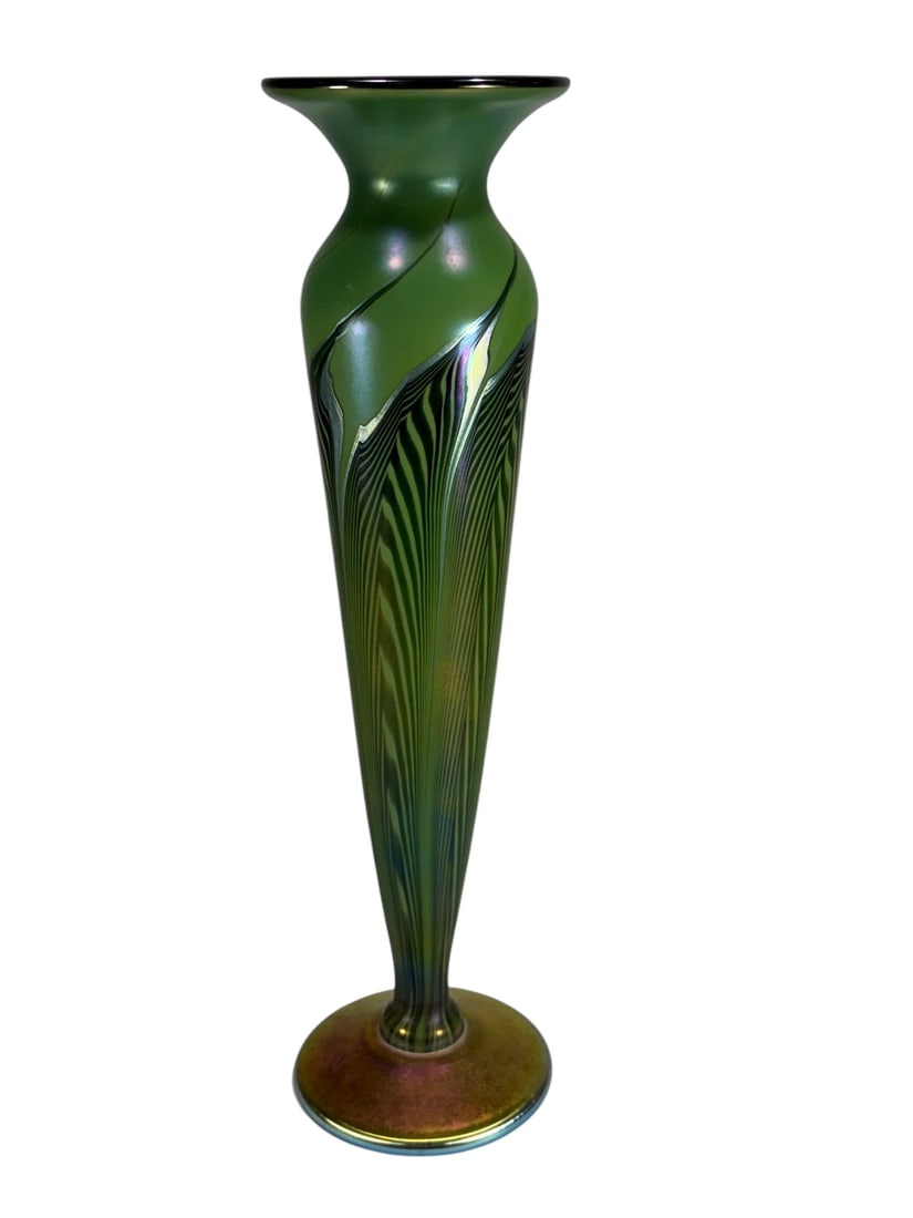 Lundberg Studios Pulled Feather Glass Vase Green (1 of 6)
