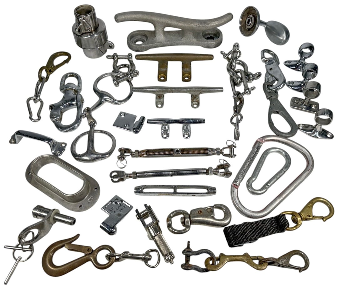 Assorted Marine Hardware & Rigging Fittings 30pcs (1 of 5)