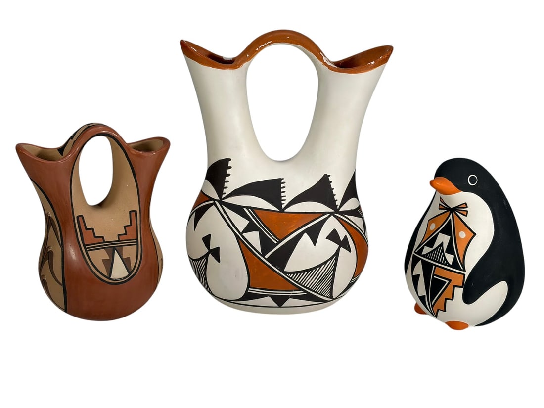 Acoma Pueblo Pottery Vases & Penguin Fig 3pc LOT (1 of 7)
