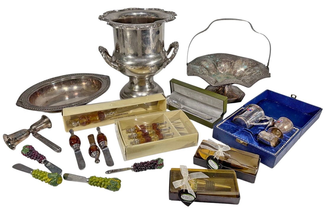 VTG Mixed Silverplate Serving & Barware 18pc LOT (1 of 11)