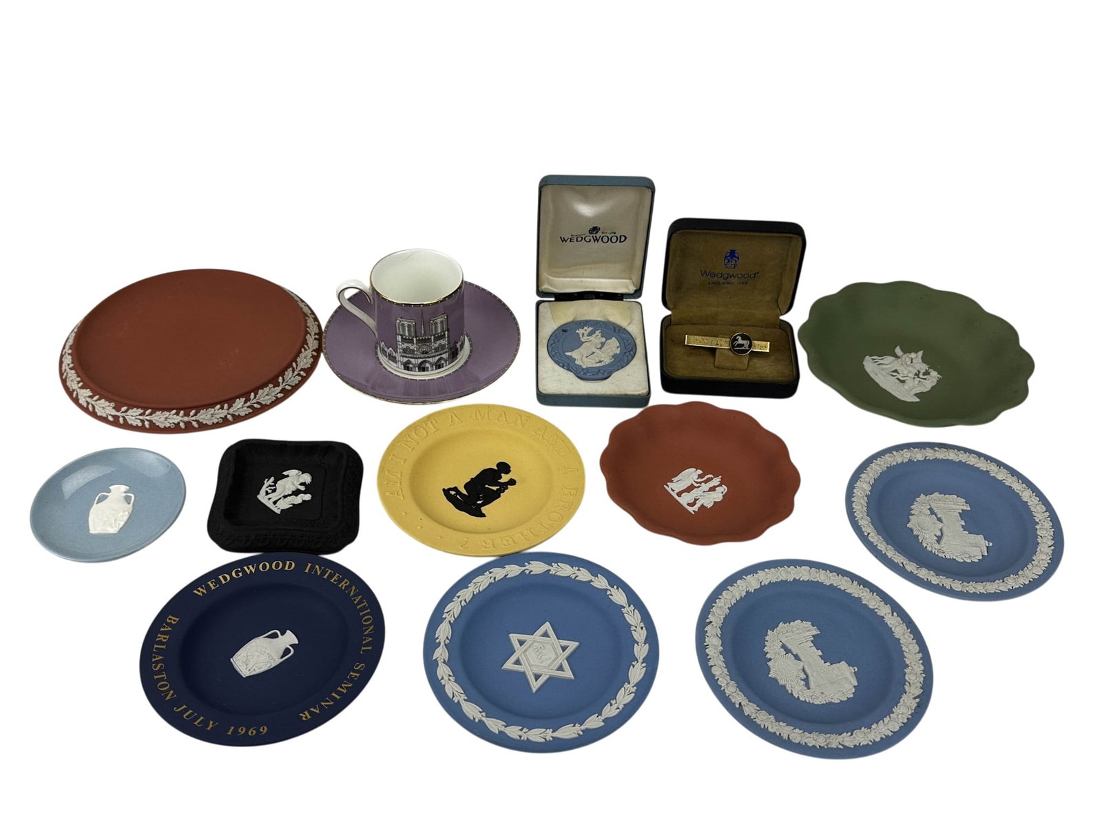Wedgwood Jasperware Collectibles Souvenir 15pc LOT (1 of 6)