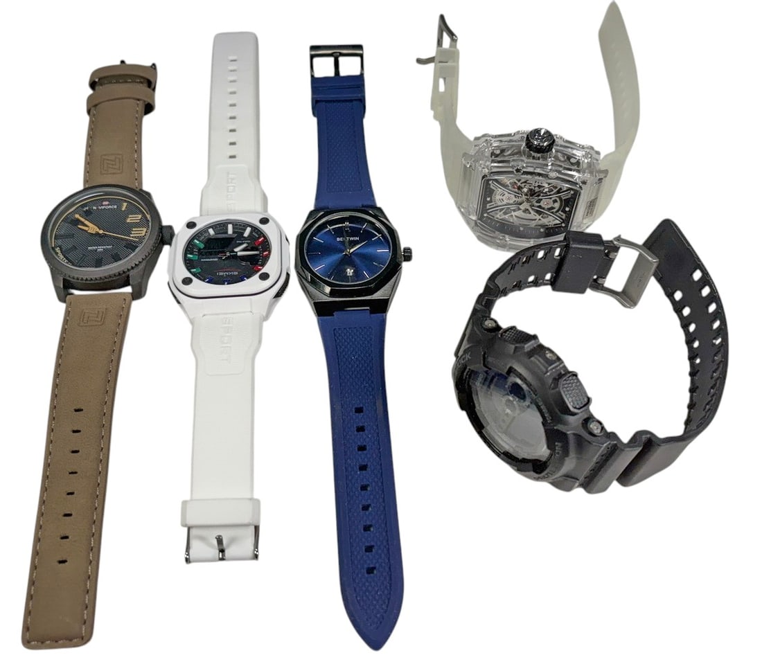 Mixed Brand Designer Style Wristwatches 5pc LOT: Lot of five designer style wristwatches with mixed analog and digital displays. Includes one Naviforce watch with faux leather strap, one Bestwin watch with blue rubber strap, one Skmei sport watch wi
