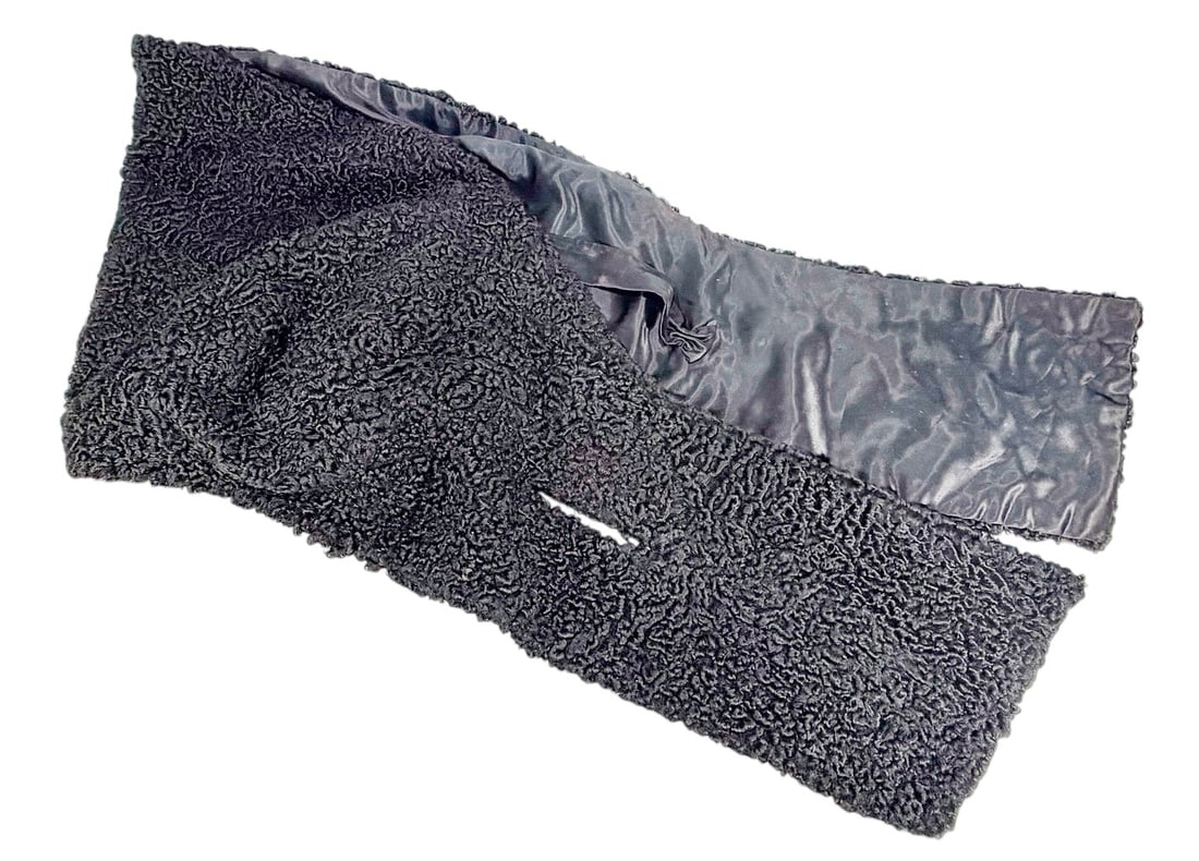 Cozy Vintage Black Faux Lamb Fur Cape Wrap Shawl (1 of 4)