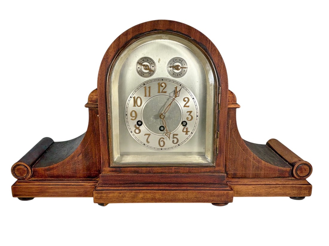 Junghans 8 Day Chiming Mantel Shelf Clock (1 of 7)