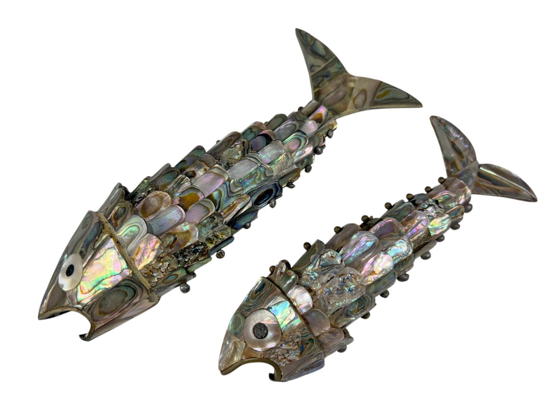 Articulated Mother-of-Pearl Fish Sculptures 2pcs (1 of 6)