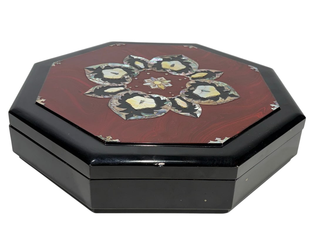 Japanese Lacquered Mother of Pearl Snack Box (1 of 7)