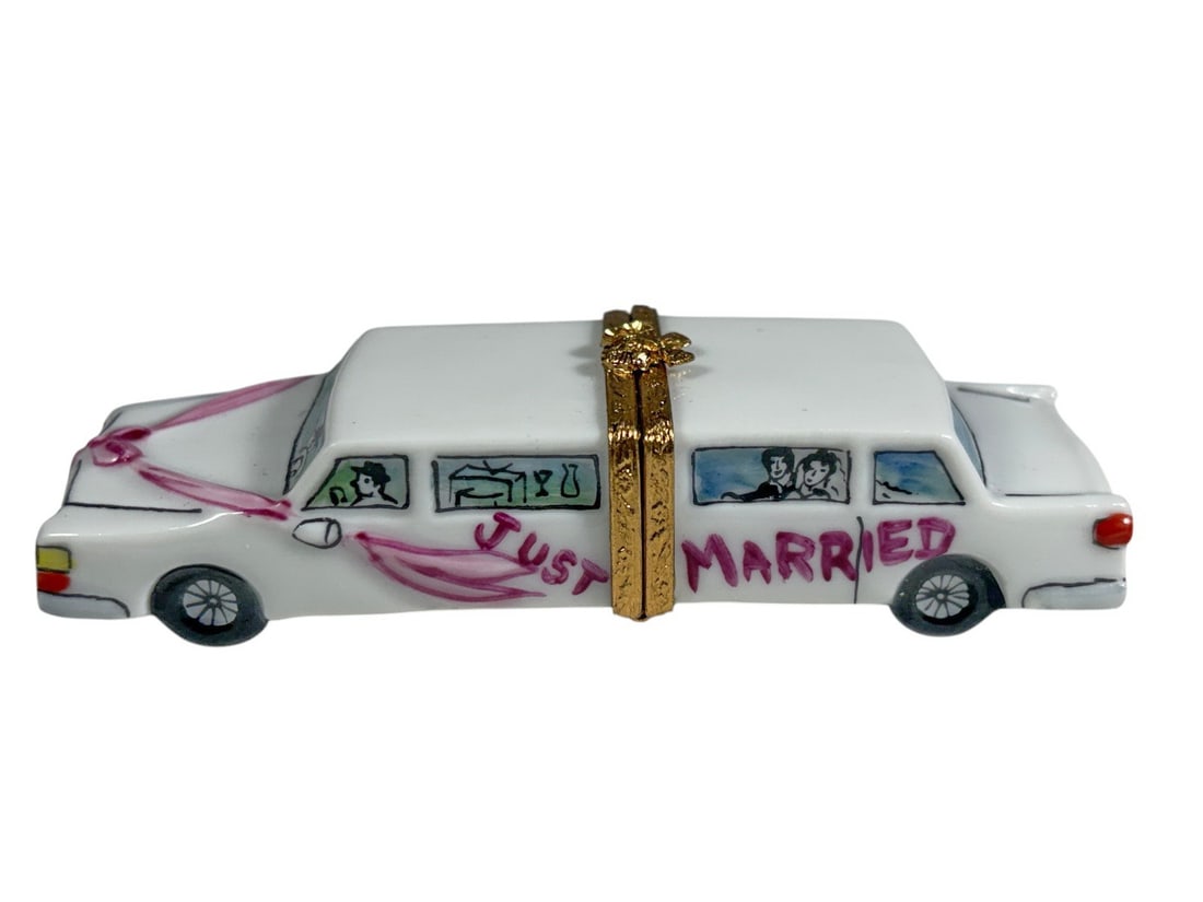 Artoria Limoges No. 179 Wedding Limo Trinket Box (1 of 5)