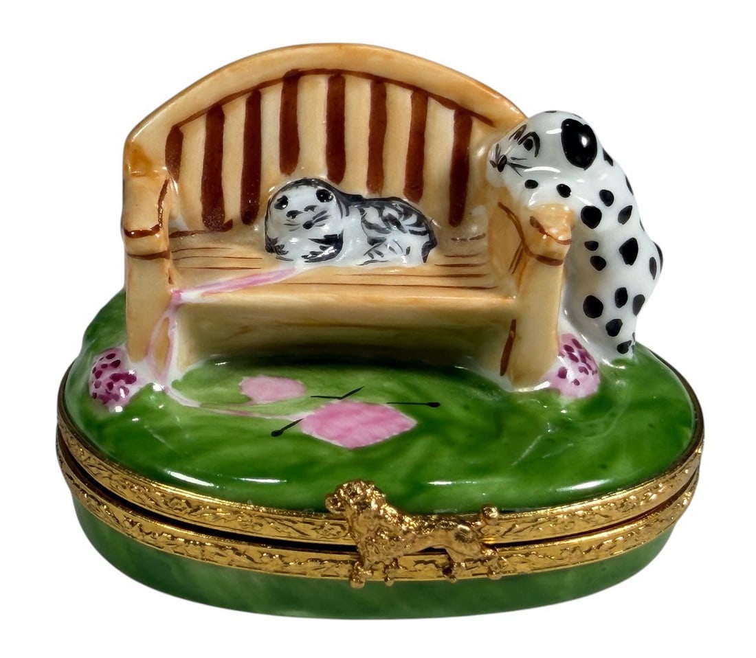 Artoria Limoges Puppy & Kitten Bench Trinket Box (1 of 5)