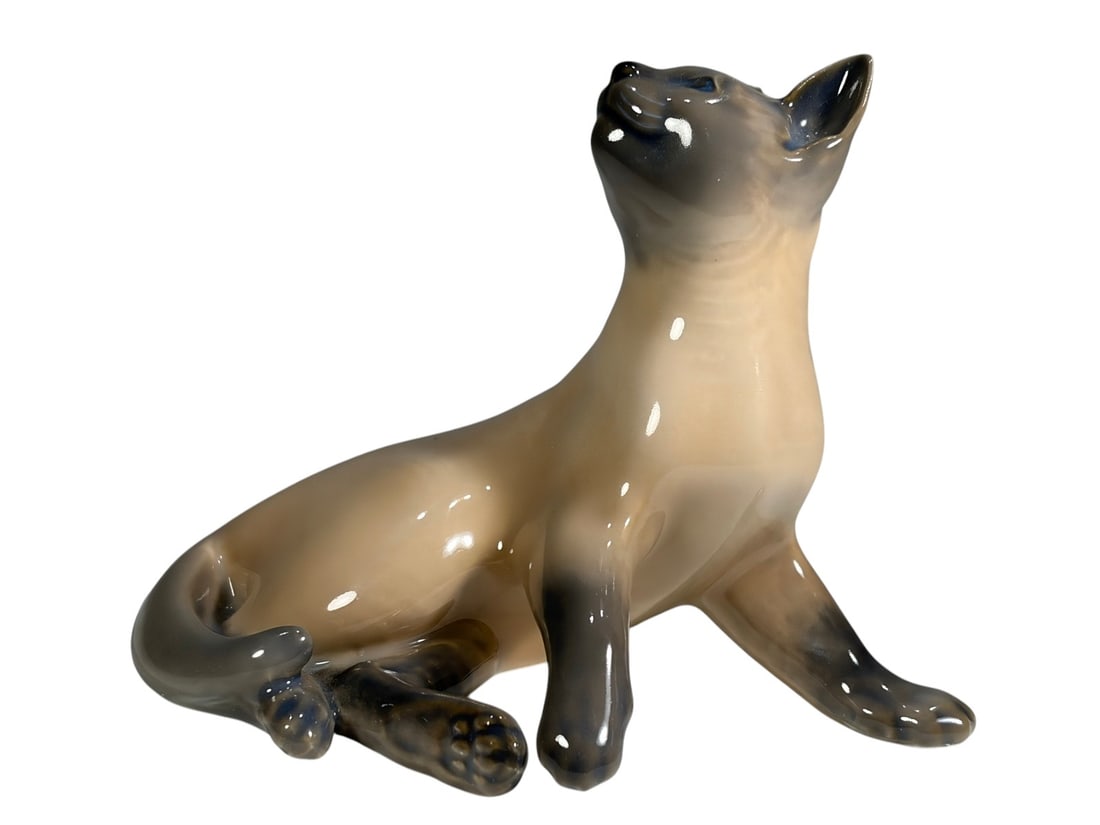 Royal Copenhagen Siamese Cat Porcelain Figure 2862 (1 of 7)