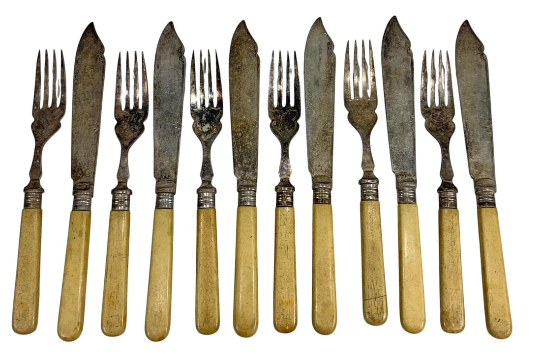 Antique EPNS Flatware Set w Bakelite Handles 12 Pc (1 of 6)