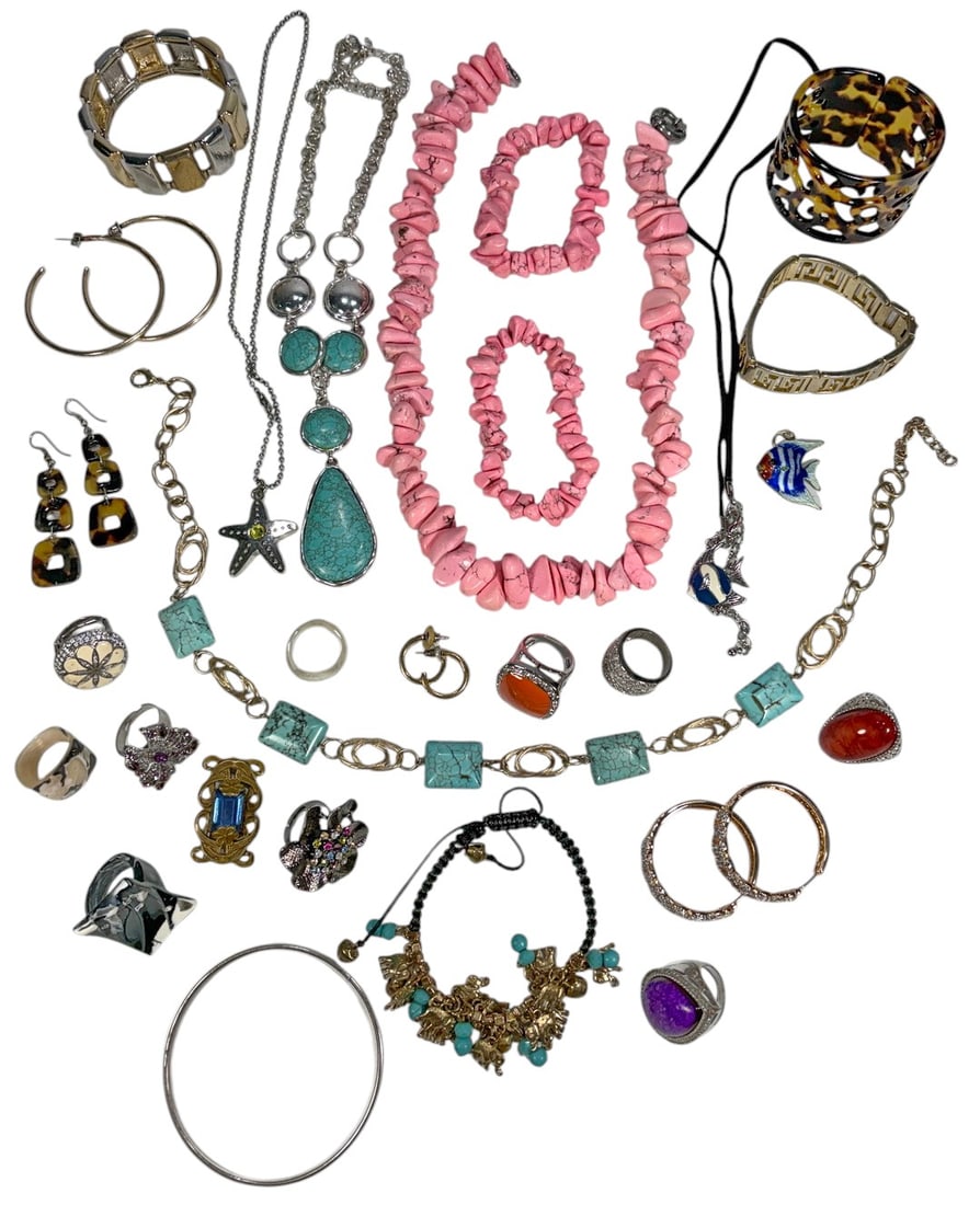Assorted Costume Jewelry Collection 32pc LOT: Assorted collection of 32 pieces of costume jewelry, including necklaces, bracelets, bangles, rings, earrings, and decorative accessories in a variety of styles, colors, and materials. Includes turquo
