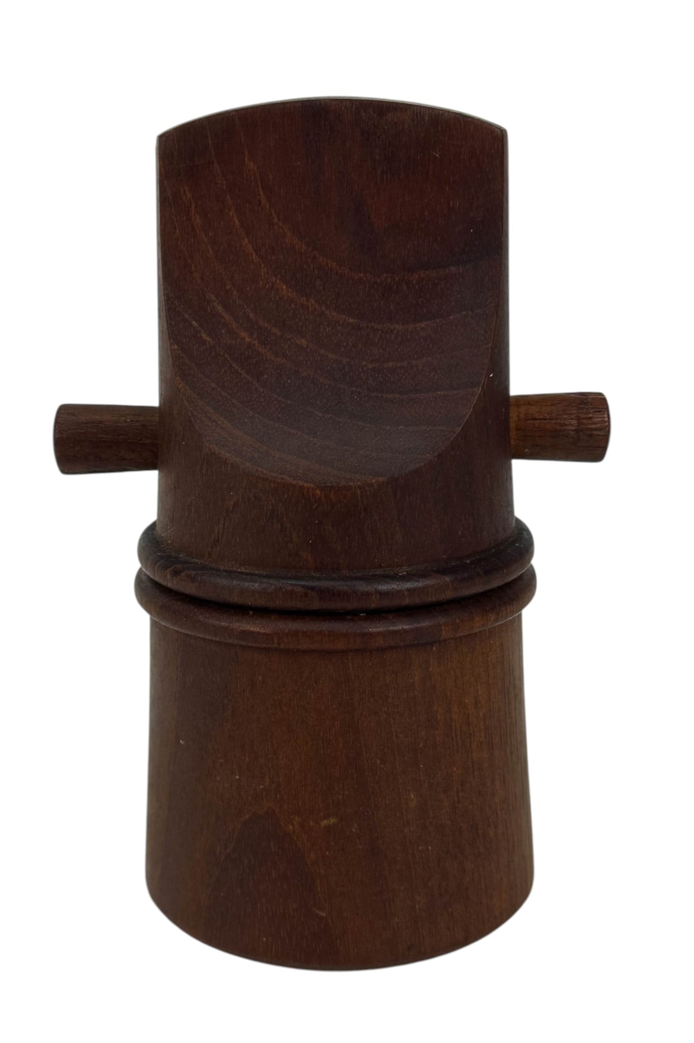 Jens Quistgaard Dansk Model 834 Salt & Pepper Mill: Dansk Designs Model 834 teak salt shaker and pepper mill designed by Jens Quistgaard (Danish.1919-2008). Part of the series collectors refer to as the Chess Pieces, circa 1960's era. Modeled with a