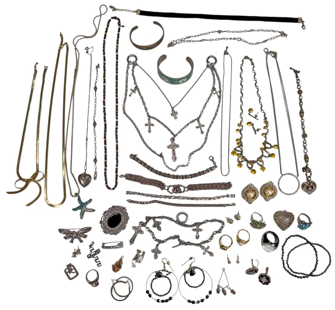 Assorted Vintage Fashion Costume Jewelry 53pc LOT: Fifty-three-piece assorted costume jewelry lot comprising necklaces, bracelets, earrings, rings, brooches, pendants, chains, cuffs, and other accessories in various styles and materials. Includes exam