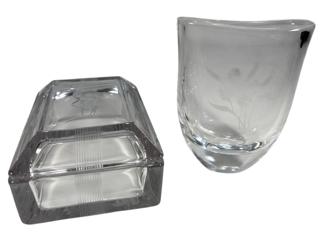 Art Deco Crystal Bird Box & Signed Floral Vase: Two-piece Art Deco crystal lot comprising a rectangular covered box decorated with an etched bird motif and linear accents, together with a clear crystal vase featuring an etched floral design. The va