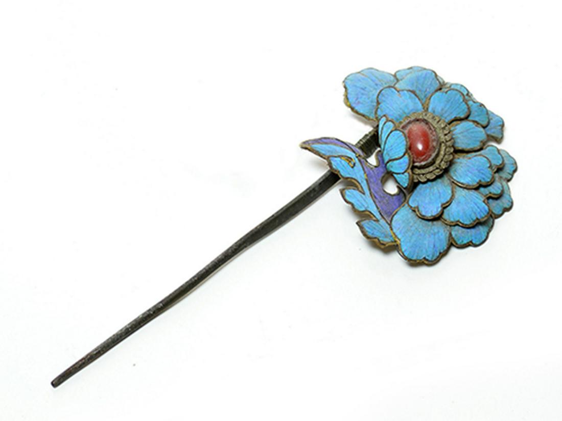 A Chinese Gilt Copper Head Pin (1 of 1)