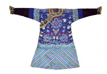 A Rare Chinese Silk Embroidery Dragon Robe