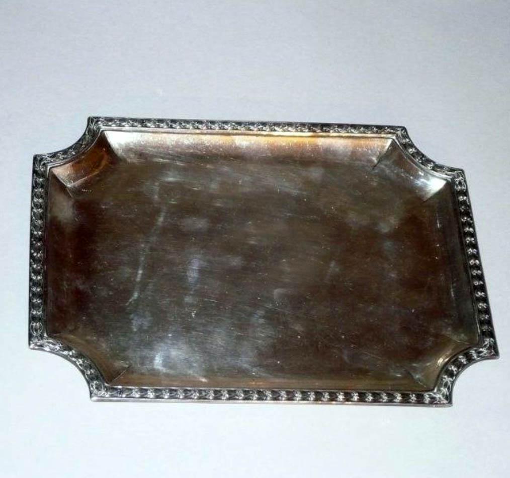 White Metal Plate (1 of 1)