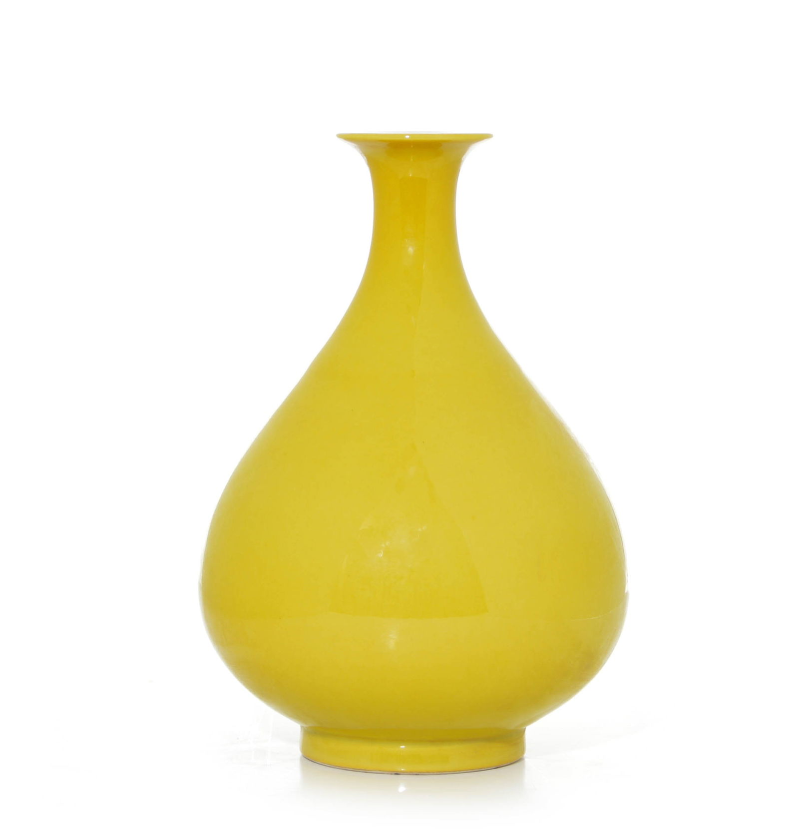 Fine Chinese Yellow 'Dragon' Vase (1 of 14)