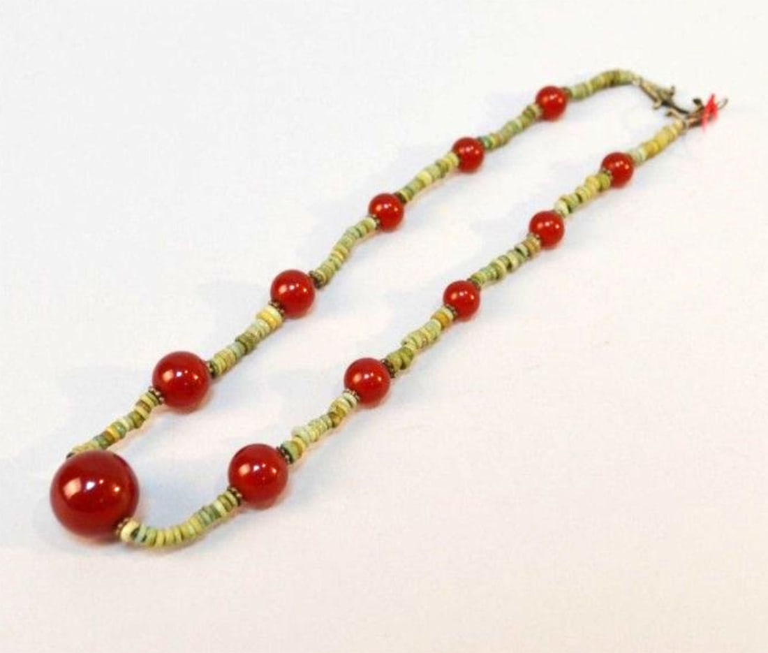 Agate Necklace: 20th century
