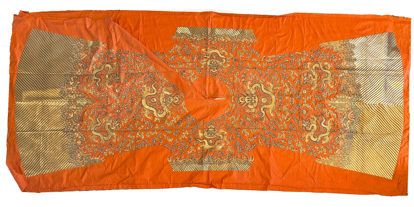 Uncut Chinese Dragon Robe (1 of 20)