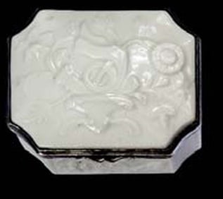 Ceramic Snuff Bot
