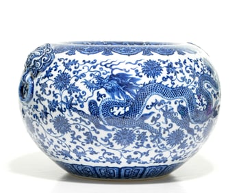 Fine Chinese Blue and White 'Dragon' Bowl