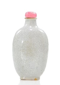 Chinese Ge-Type Porcelain Snuff Bottle
