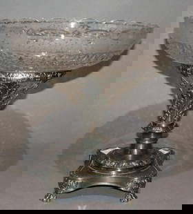 Glass Fruit Bowl: Fruit bowl in silver-plated metal.19th century. H.: 31 cm.